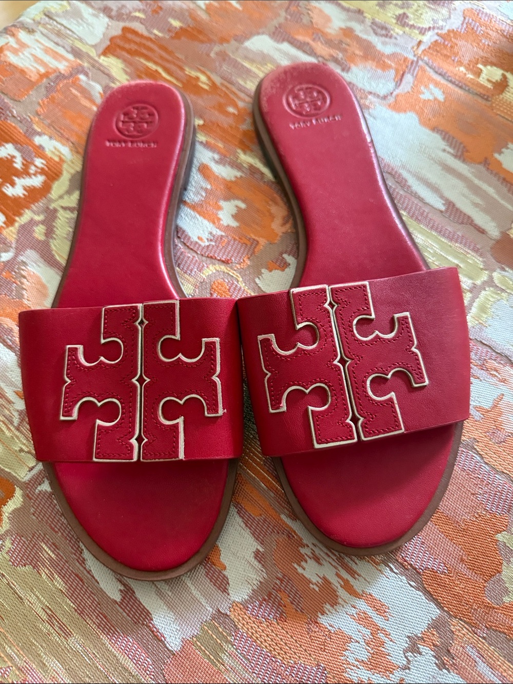 Tory Burch Red/Gold Double T leather slides - Picture 5 of 16
